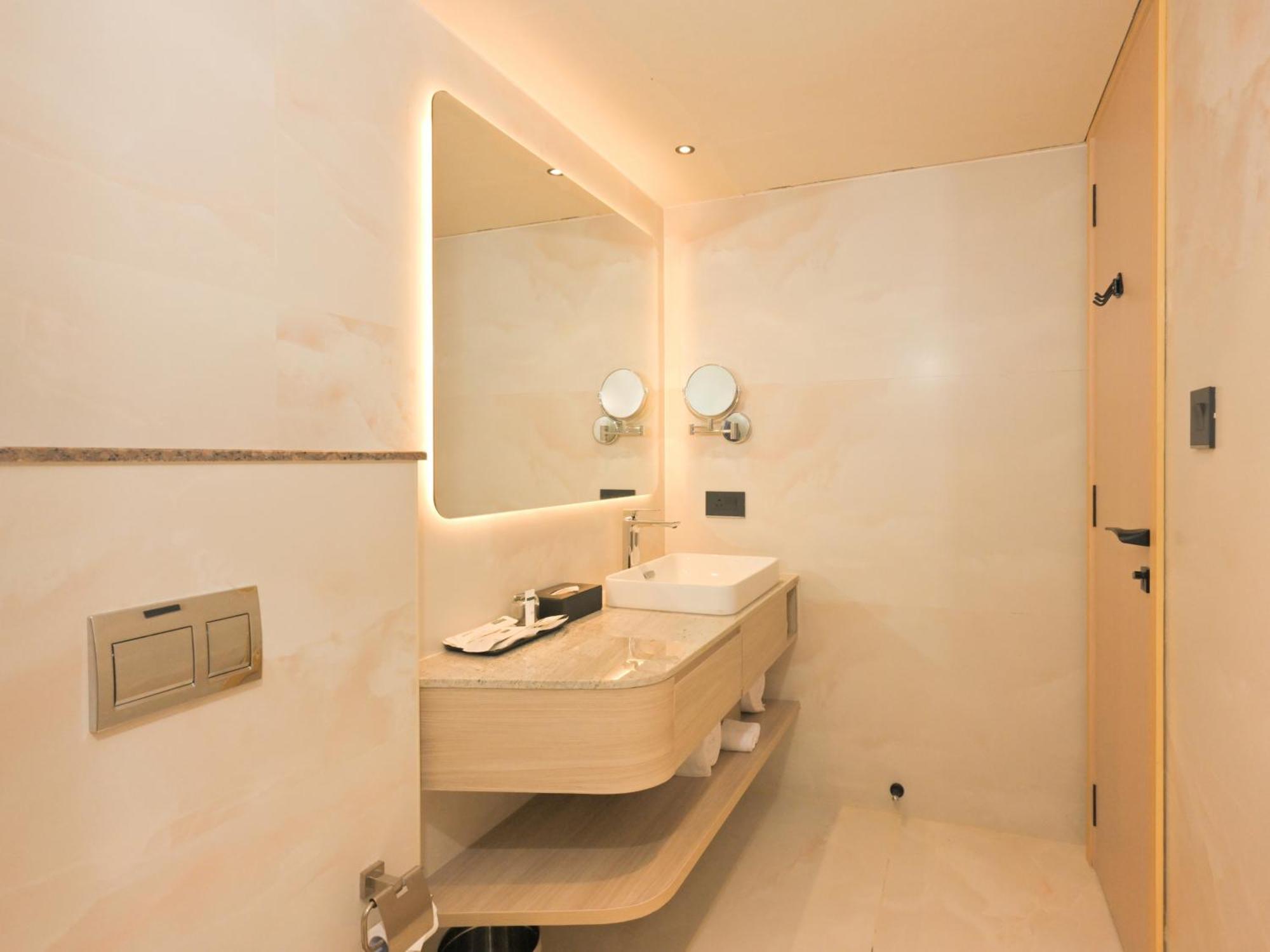 Arrival Hotel Hajdarabad Zewnętrze zdjęcie